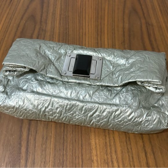 LOUIS VUITTON POCHETTE MONOGRAM ALTAIR SILVER  LIMELIGHT CLUTCH BAG M4072 - Picture 7 of 14
